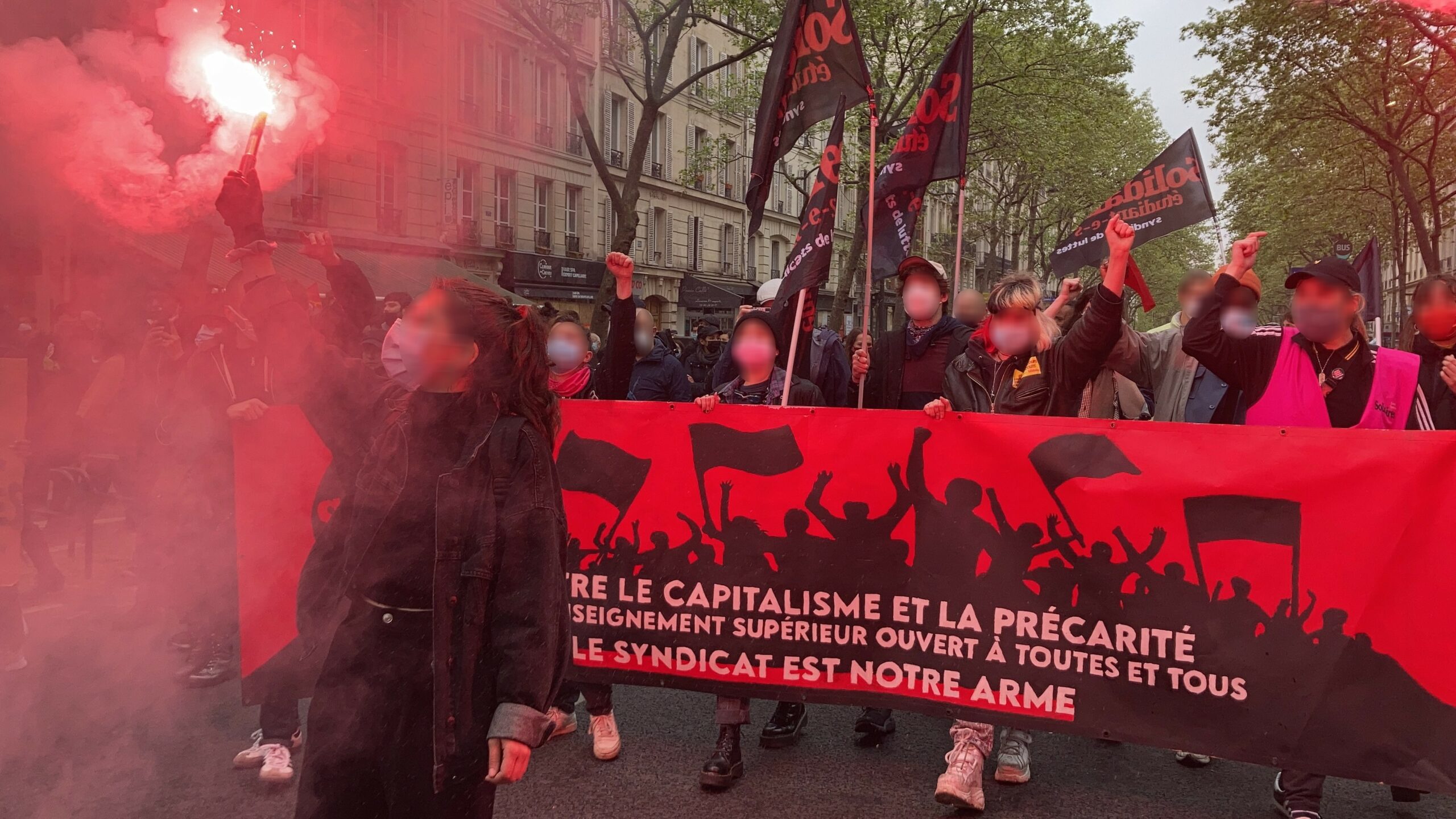 Retour sur les manifestations du 1er mai : les étudiant-e-s aux côtés des travailleur-euse-s !